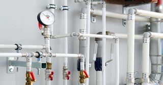 Замена труб водоснабжения в квартире в Отрадном – цена от 4892 руб., Мастер24