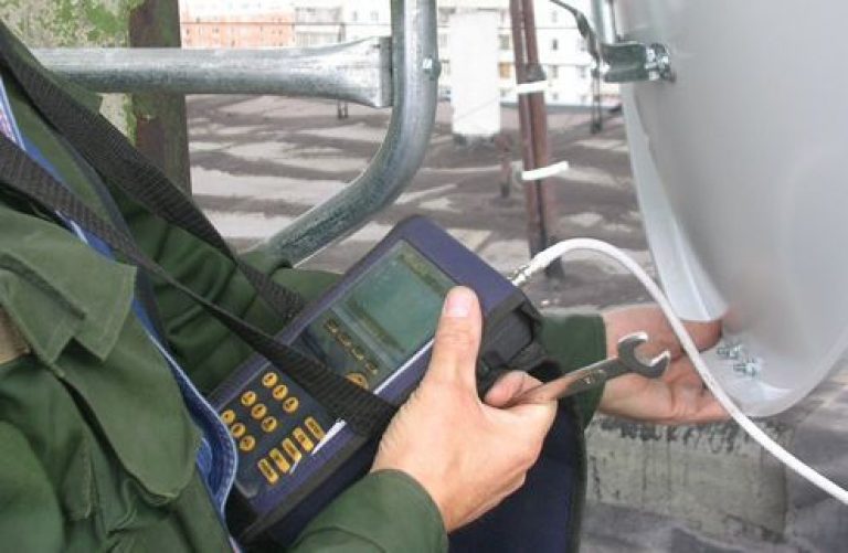 Установка спутниковой антенны в Отрадном в октябре